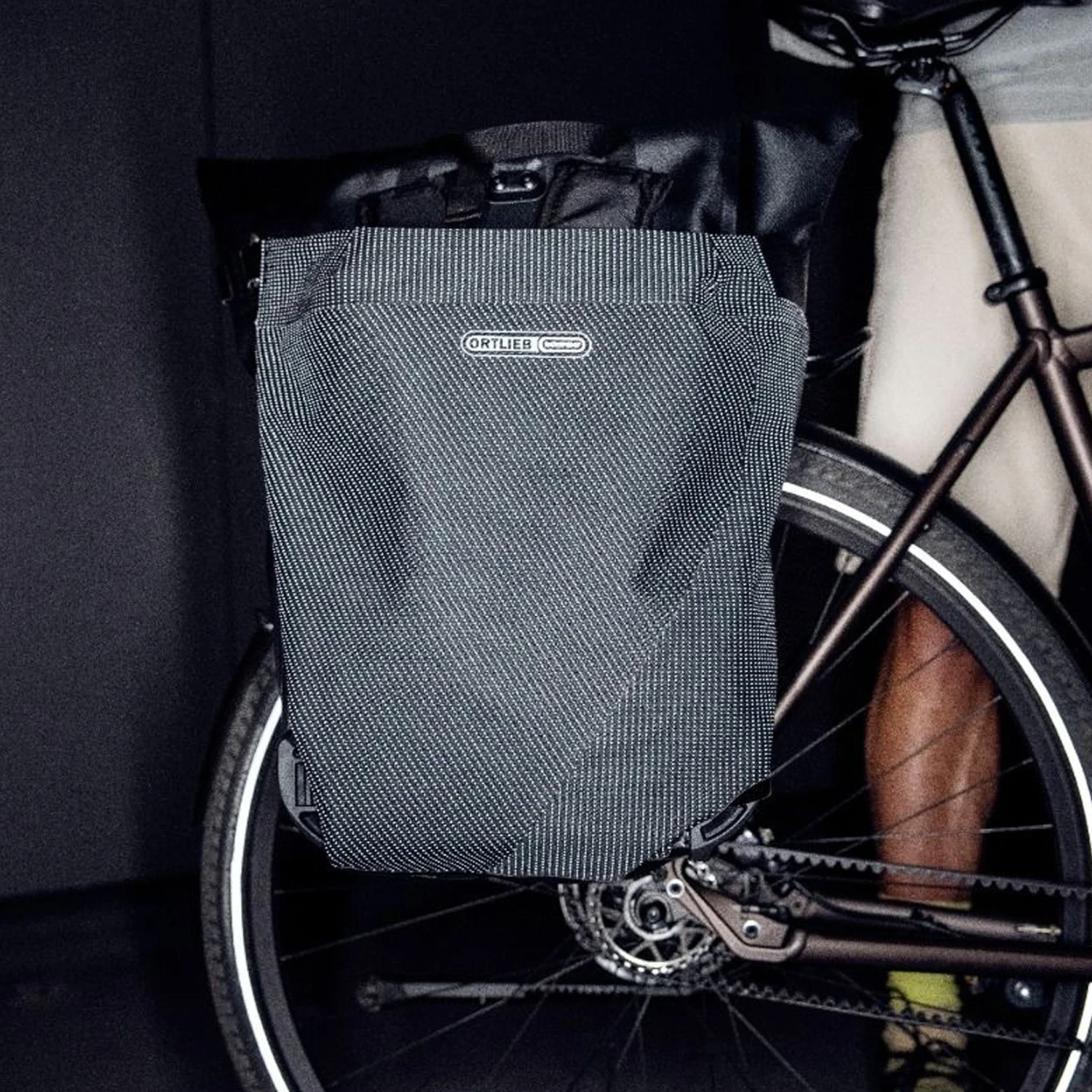 Sacoche Vélo Réfléchissante Vario PS High Visibility Ortlieb 7 Sacoche Vélo Réfléchissante Vario PS High Visibility Ortlieb – Image 5